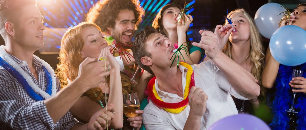 Partytime mit Entertainer und DJ Mathias Amstadt für Hochzeit Firmenfeier und Geburtstag